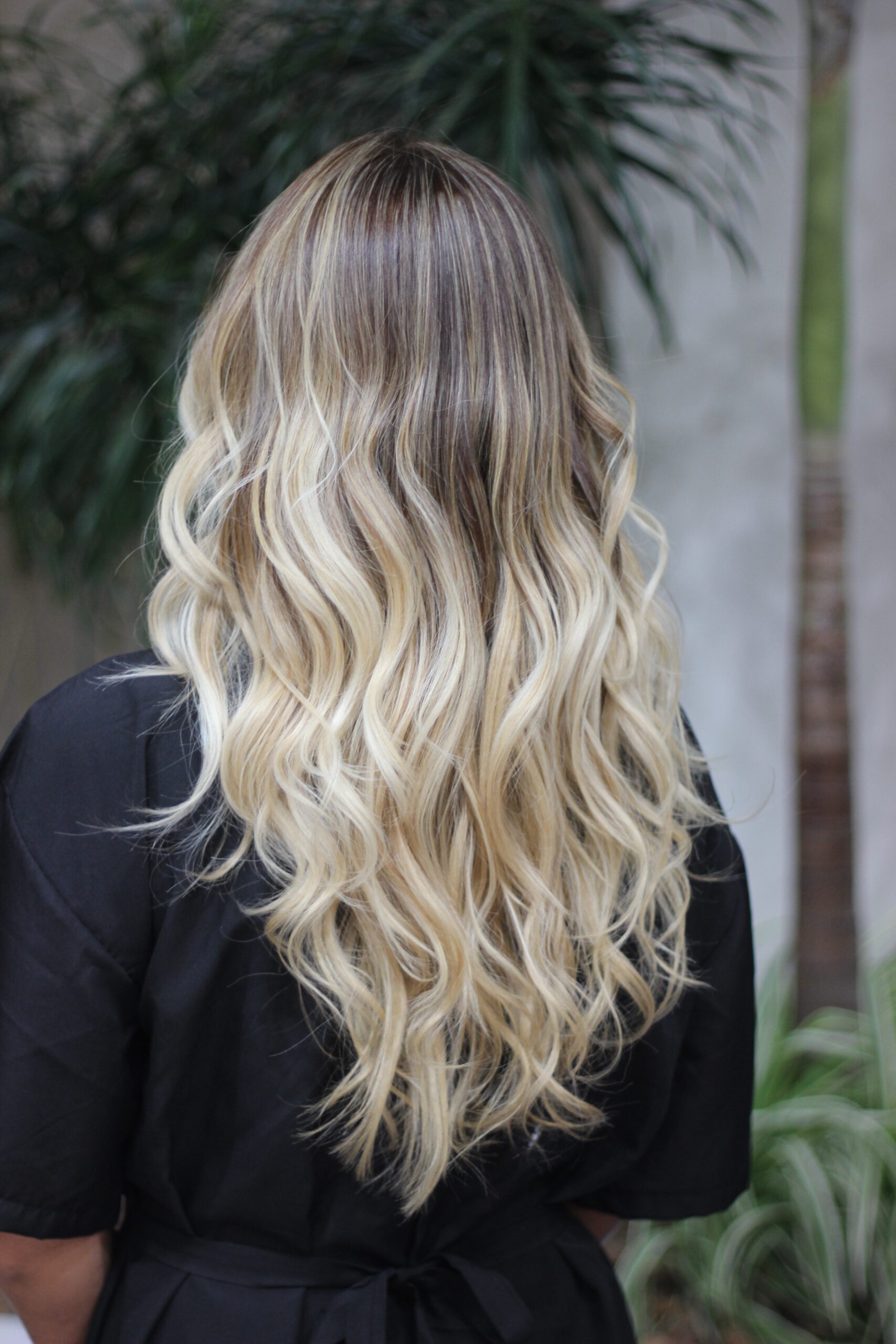 Guia Completo: Luzes em Cabelos Cacheados - Tons e Cuidados Essenciais