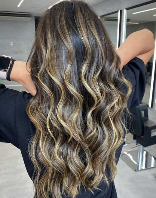 luzes platinadas ou morena iluminada para cabelo liso