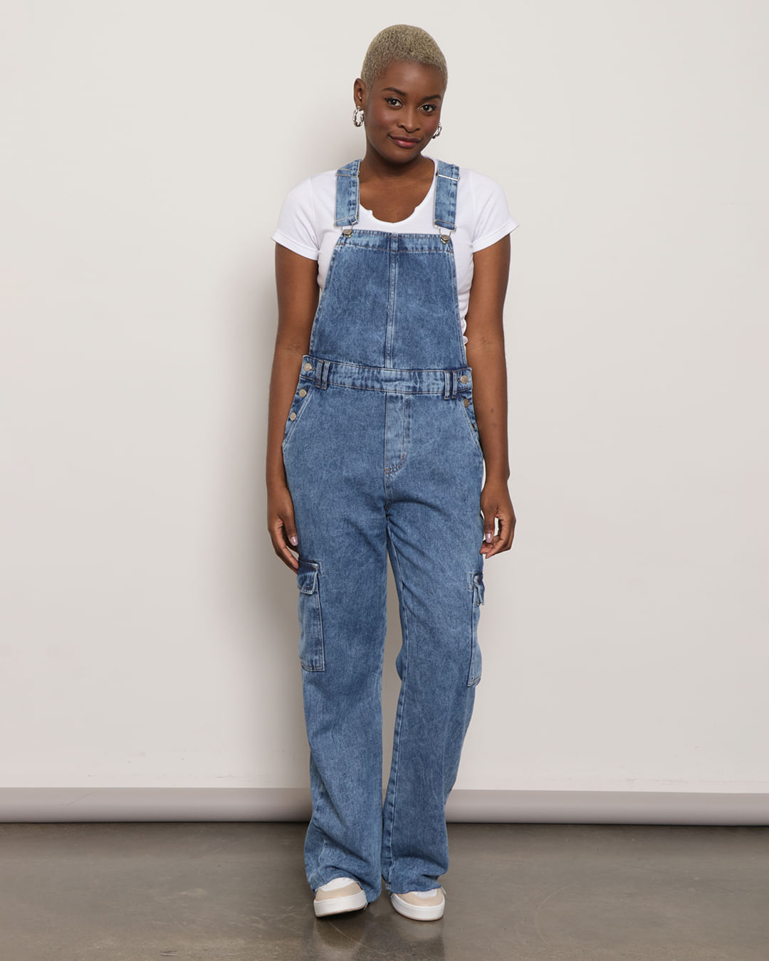 macacão jeans feminino com zíper
