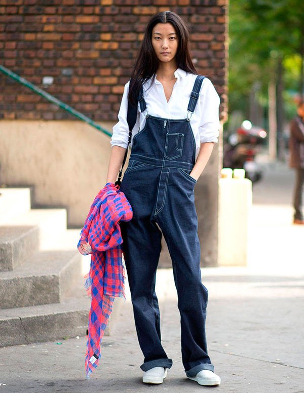 macacão jeans wide leg feminino