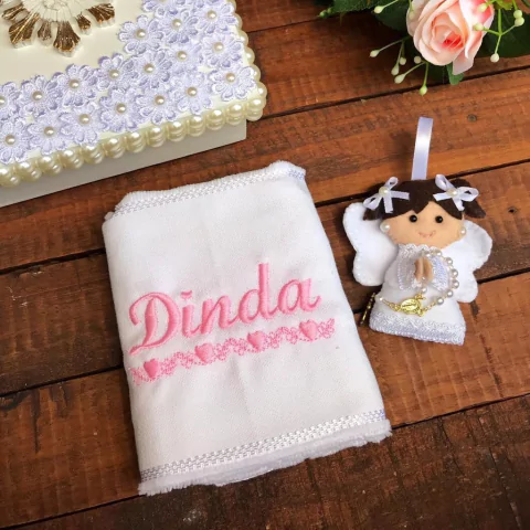 Guia Completo: Como Escolher a Toalha de Batismo Perfeita para o Bebê