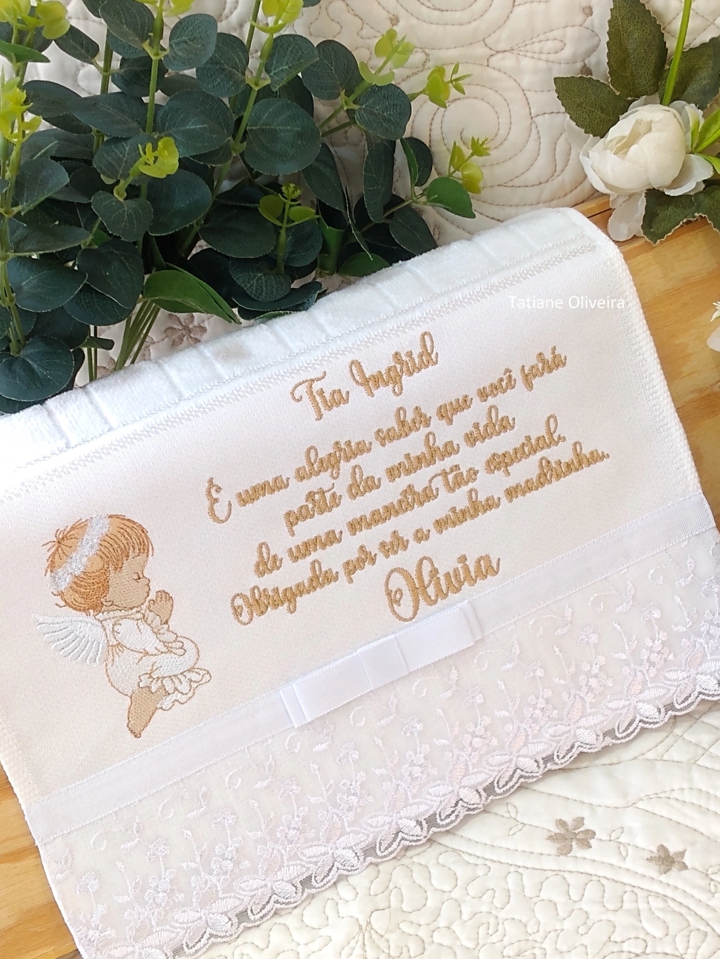 Presentes Criativos para Madrinhas: Além da Toalha Bordada