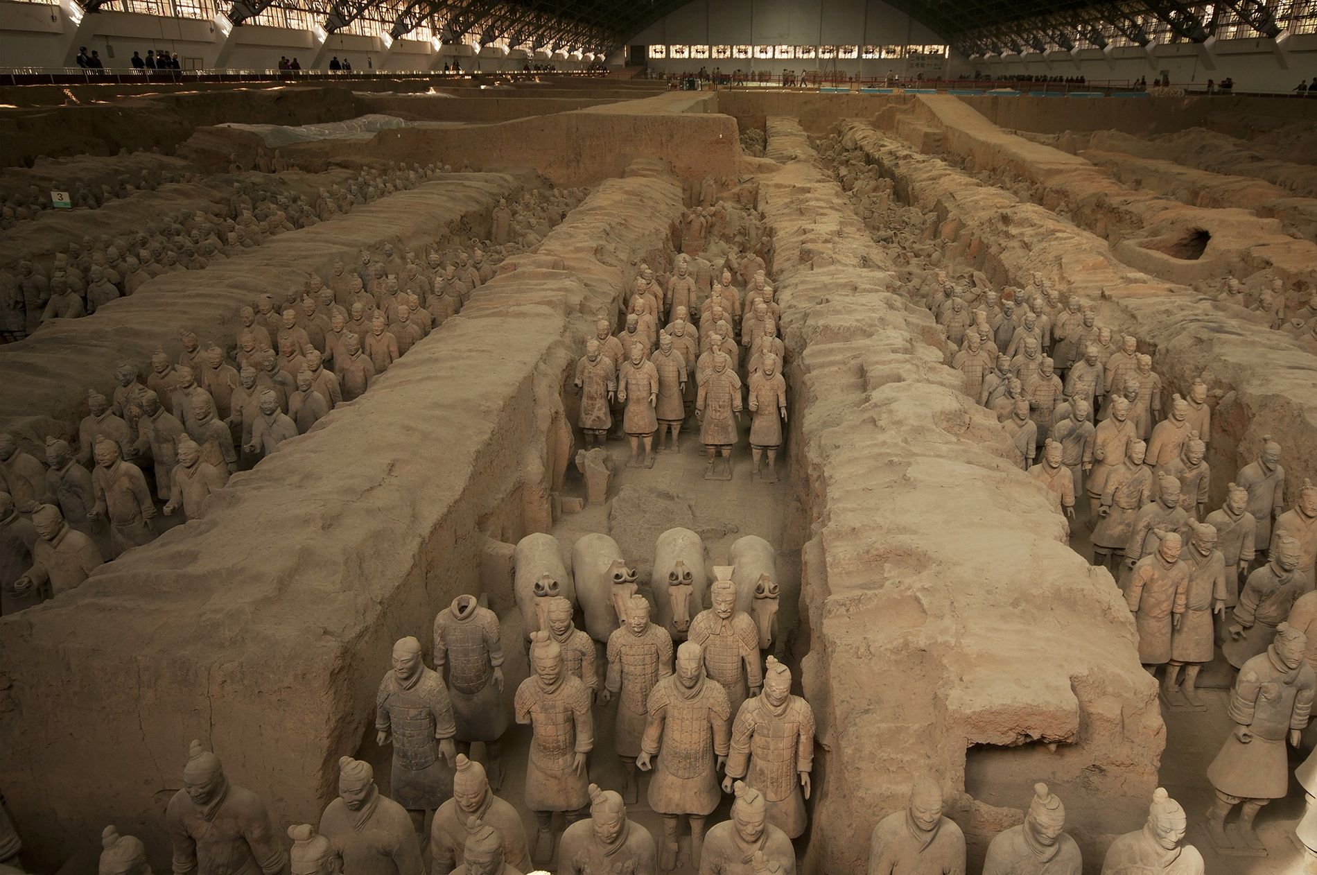 A Influência de Michael Faraday na Eletricidade Moderna