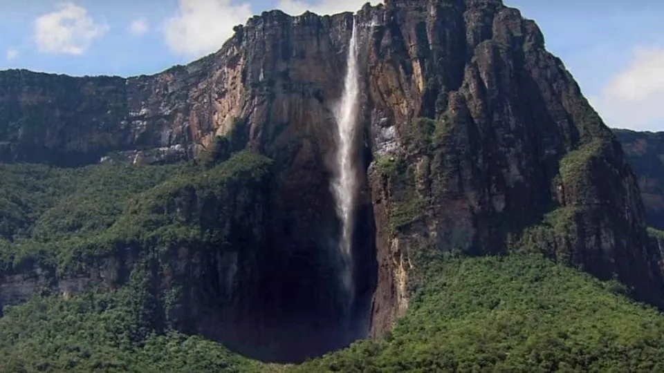 A Influência de Michael Faraday na Eletricidade Moderna