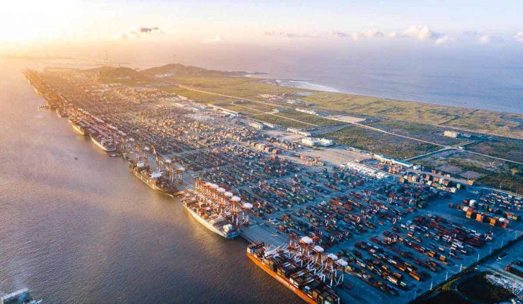 maior porto do mundo