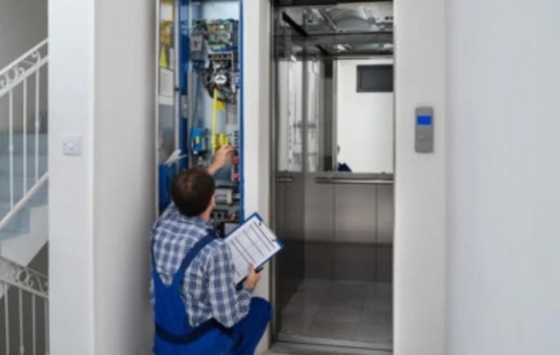 O que fazer em caso de emergência com elevadores em Cuiabá