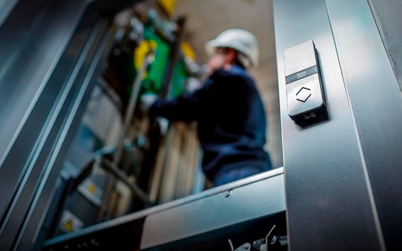 5 ideias de títulos:
1. Manutenção de Elevadores em Niterói: Guia Completo para Condomínios
2. Como Escolher a Melhor Empresa de Manutenção de Elevadores em Niterói
3. O Custo da Manutenção de Elevadores Comerciais em Niterói: O Que Você Precisa Saber
4. Modernização de Elevadores em Niterói: Quando e Por Que Investir
5. Emergências com Elevadores em Niterói: Empresas com Atendimento 24 Horas