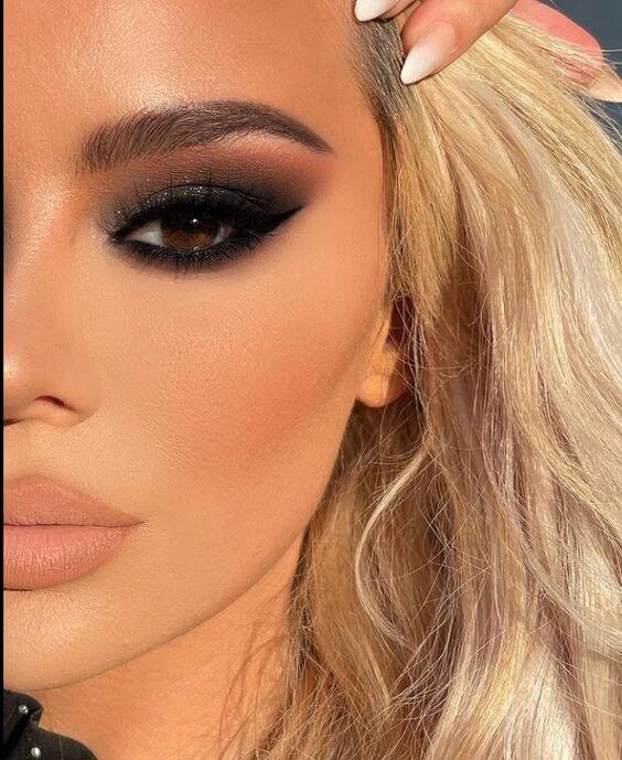 Como escolher o batom vermelho perfeito para seu tom de pele