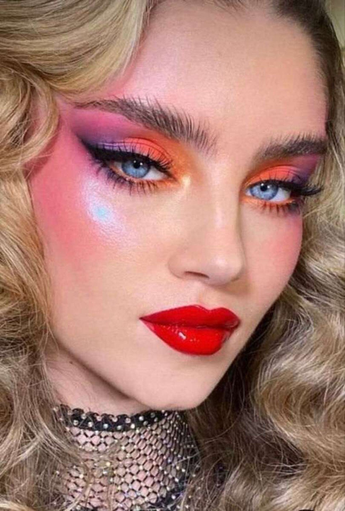 Tendências de maquiagem clássica para 2025