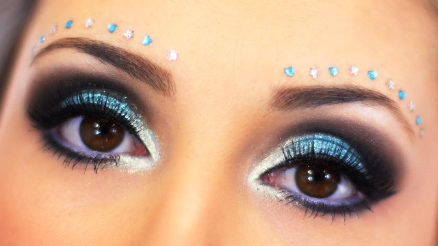 Maquiagem com Cristais: 10 Ideias Criativas para Festivais e Eventos Noturnos