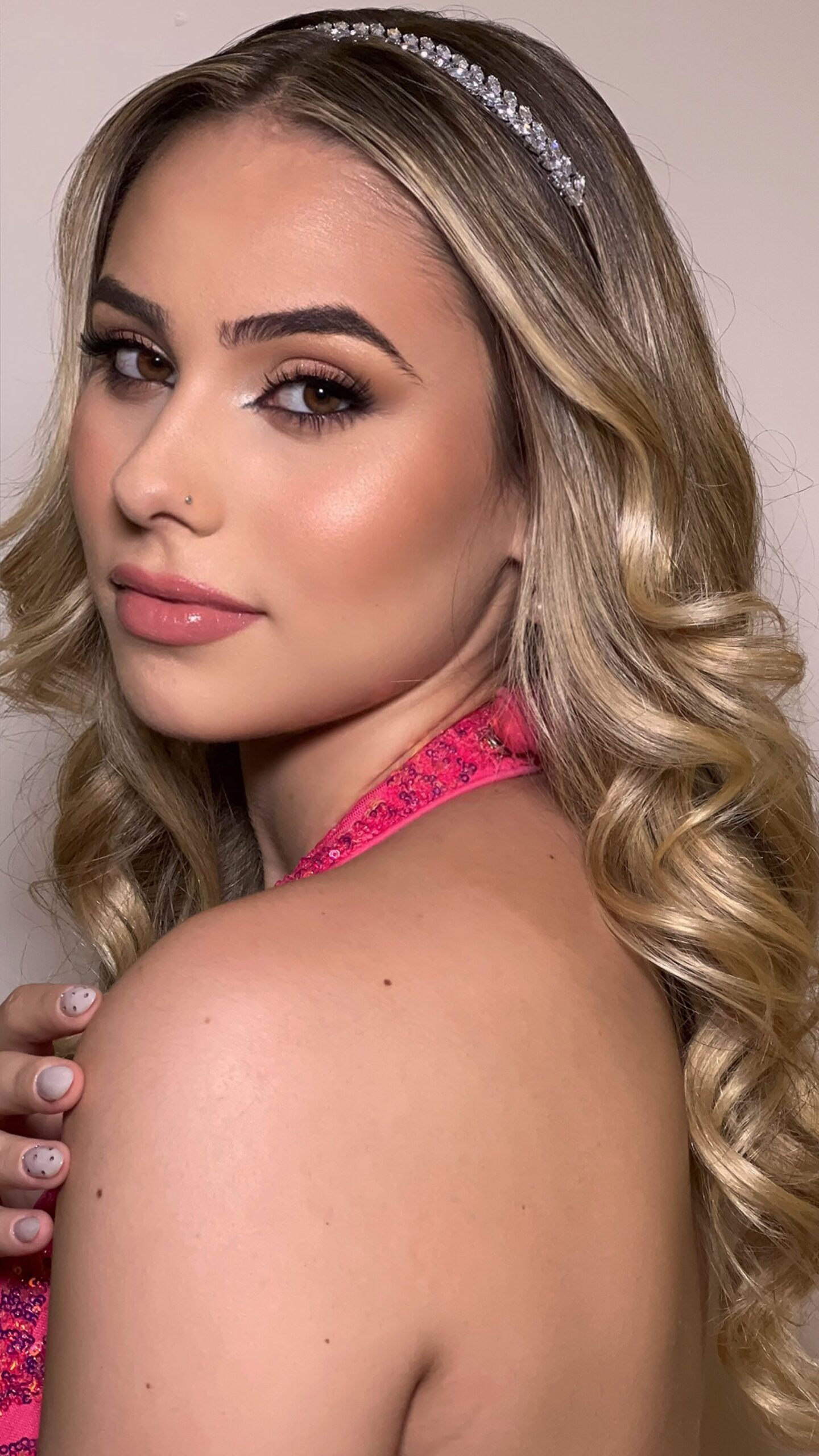 maquiagem debutante com glitter