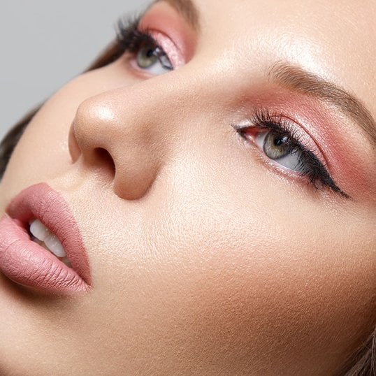 ideias de maquiagem dia dos namorados looks românticos