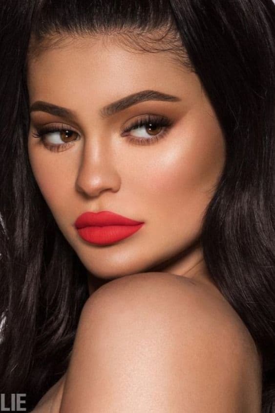 Guia Completo: Como Fazer a Maquiagem Foxy Eyes Perfeita