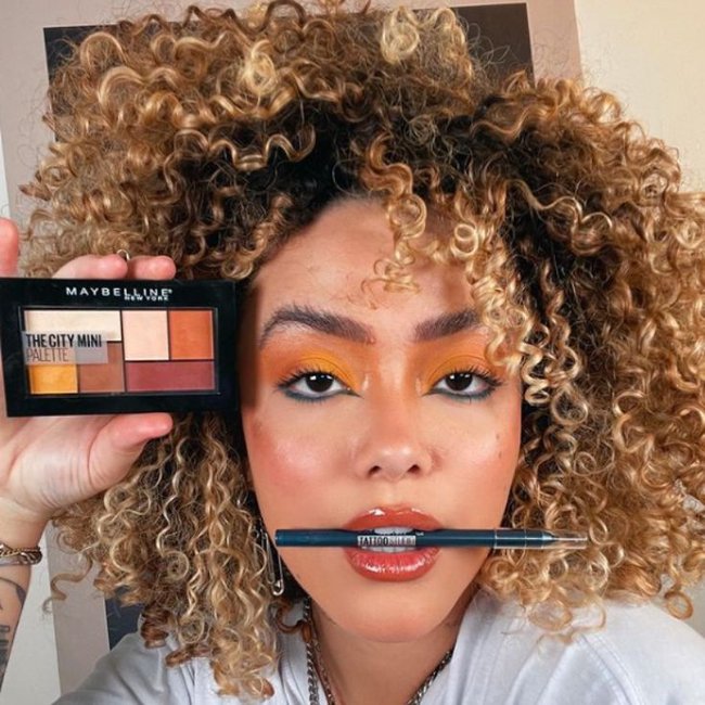 Guia Completo: Maquiagem de Festa à Noite para Iniciantes