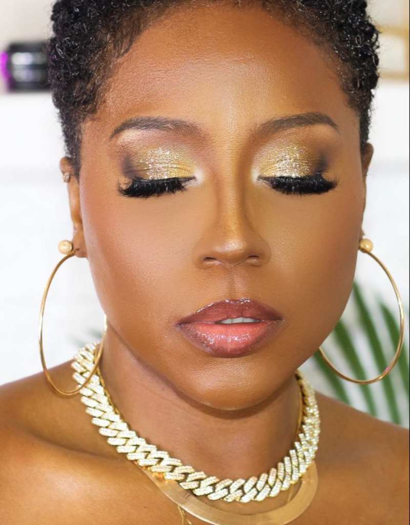 Como Escolher o Kit de Maquiagem Ideal para Presentear sua Mãe