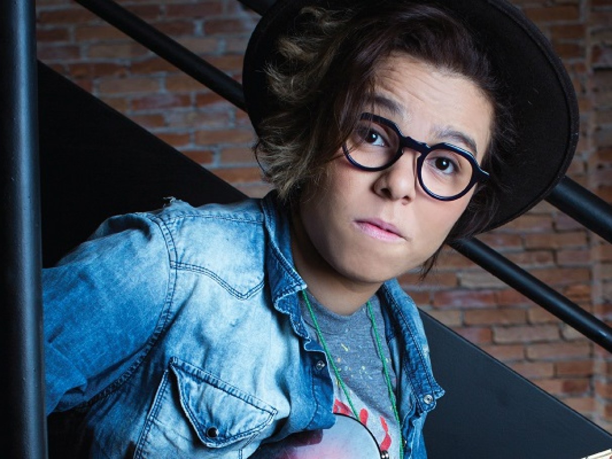 Os Modelos de Óculos Escuros Favoritos de Maria Gadú