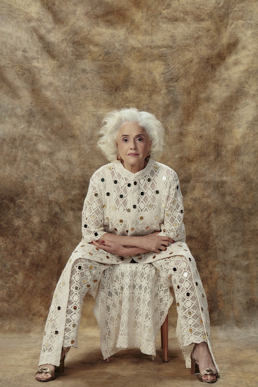 Marieta Severo: Inspiração na Luta Contra o Câncer e o Apoio aos Artistas