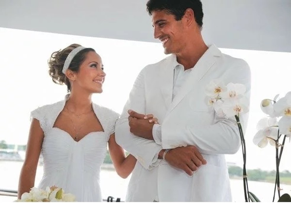 1. Marlos Cruz: A vida amorosa discreta após polêmicas. 2. Maytê Piragibe expõe traições: O que aconteceu com Marlos Cruz? 3. Débora Lyra e Marlos Cruz: Relembre o romance em A Fazenda. 4. Marlos Cruz: Do ator ao corretor de imóveis de luxo. 5. O impacto das acusações de traição na carreira de Marlos Cruz.