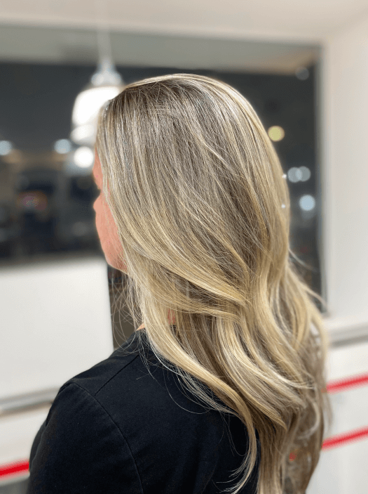 1. Guia Completo de Mechas Douradas: Tendências e Inspirações
2. Como Cuidar do Cabelo com Mechas Douradas: Dicas Essenciais
3. Mechas Douradas para Cada Tom de Pele: Encontre o Seu Ideal
4. Mechas Douradas vs. Luzes: Qual a Melhor Opção para Você?
5. Mechas Douradas em Cabelos Cacheados: Brilho e Definição