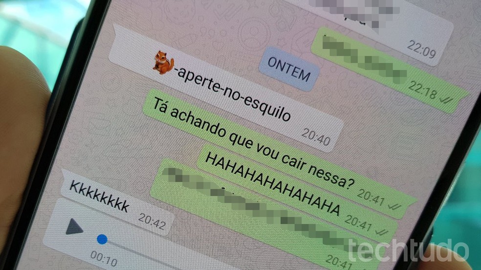 5 Títulos para Posts sobre o Dia da Mentira:
1. As Pegadinhas Mais Criativas para o Dia da Mentira: De Clássicos a Novidades.
2. A História Fascinante por Trás do 1º de Abril: Origens e Curiosidades.
3. Como Fazer Pegadinhas Inofensivas no Trabalho e em Casa.
4. Mentiras Famosas que Marcaram o Dia da Mentira na Mídia.
5. Dicas de Segurança para Brincadeiras de 1º de Abril: Divirta-se com Responsabilidade.