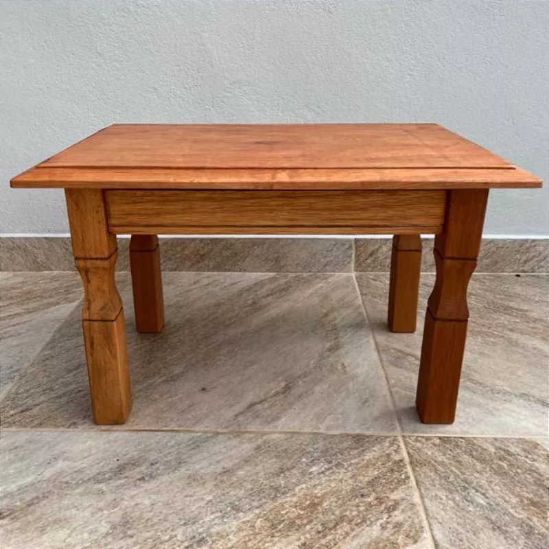 Mesa de Centro de Madeira de Demolição: Charme, História e Sustentabilidade