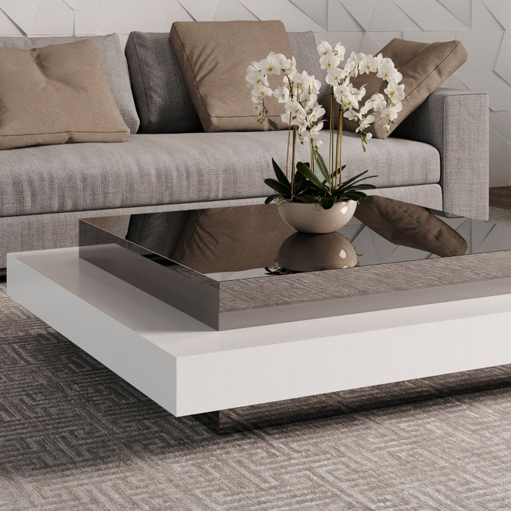 Mesa de centro de vidro com base de madeira