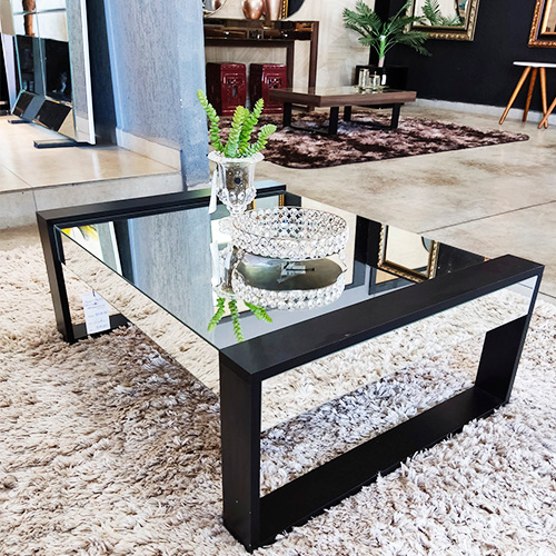 Mesa de Centro Espelhada: Dicas de Decoração e Onde Comprar Modelos Exclusivos