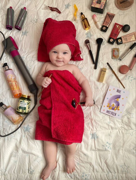 5 ideias de títulos:
1. Mesversário Criativo: Temas que Encantam em 2025/2026
2. Do Safari Chic ao Espaço Sideral: Tendências de Mesversário
3. Mesversário na Caixa: A Praticidade que os Pais Amam
4. O Que Não Pode Faltar no Mesversário Perfeito
5. Registrando o Crescimento: Dicas Essenciais para o Mesversário