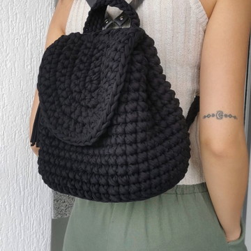 mochila de crochê