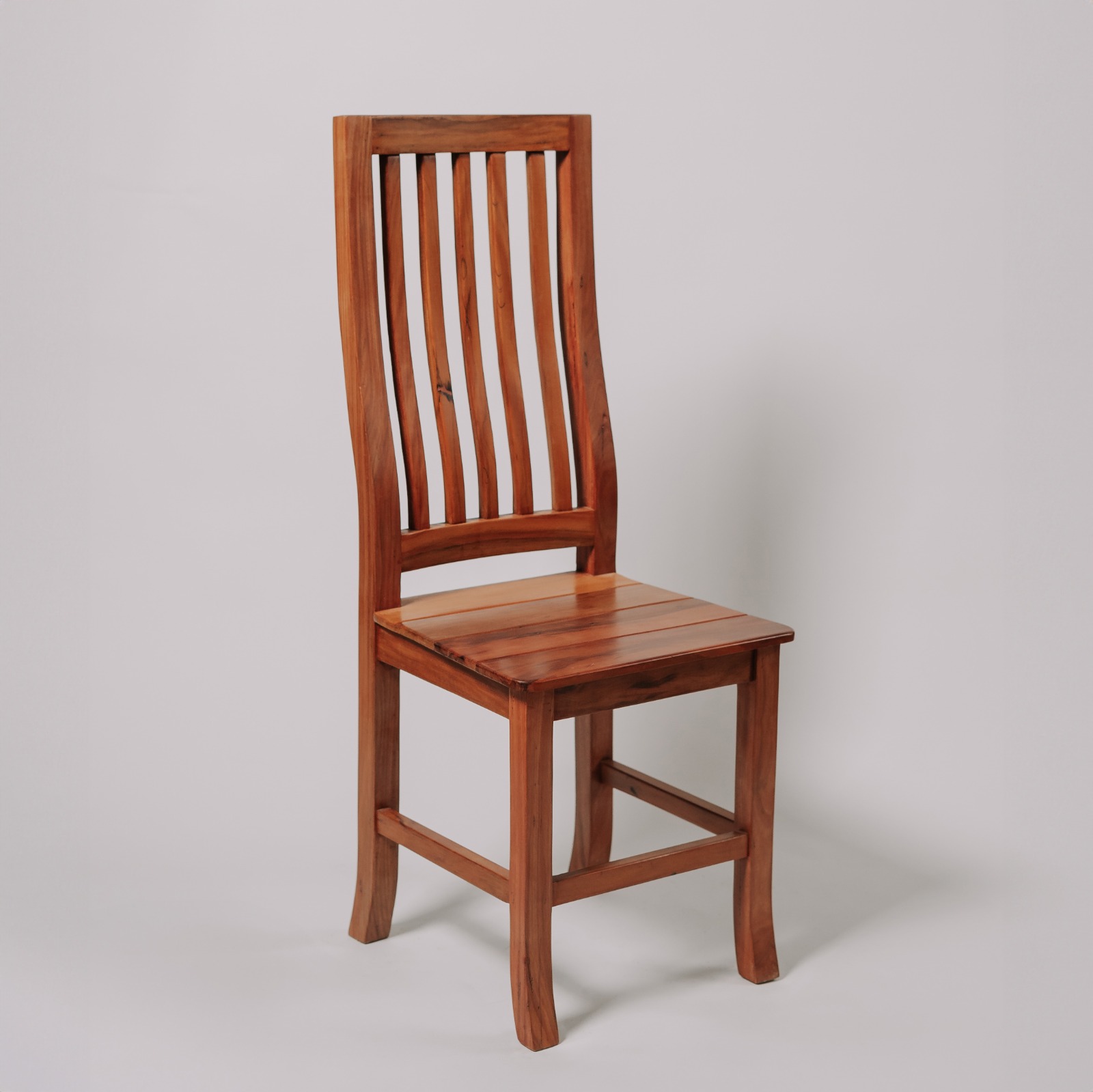 tipos de cadeiras de madeira para sala de jantar