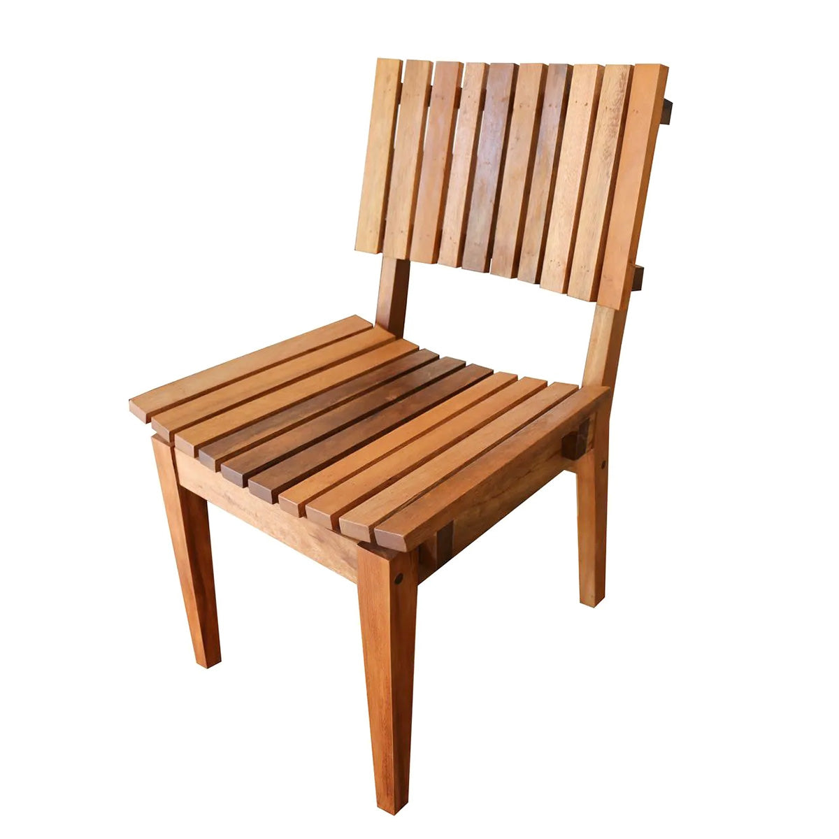 cadeiras de madeira rústica com estofado linho