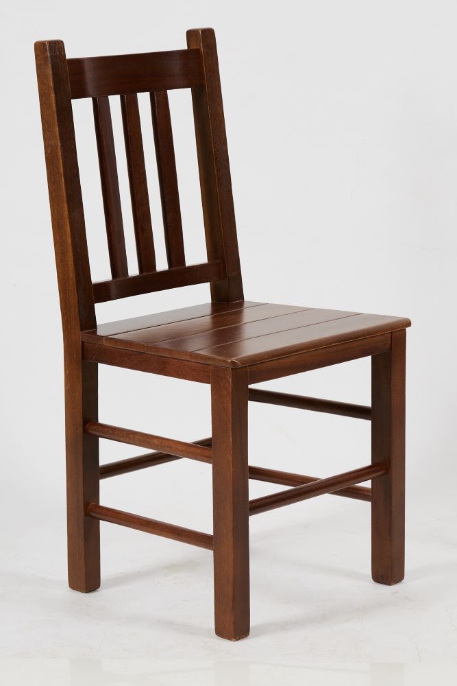 onde encontrar cadeira de madeira de demolição peroba rosa