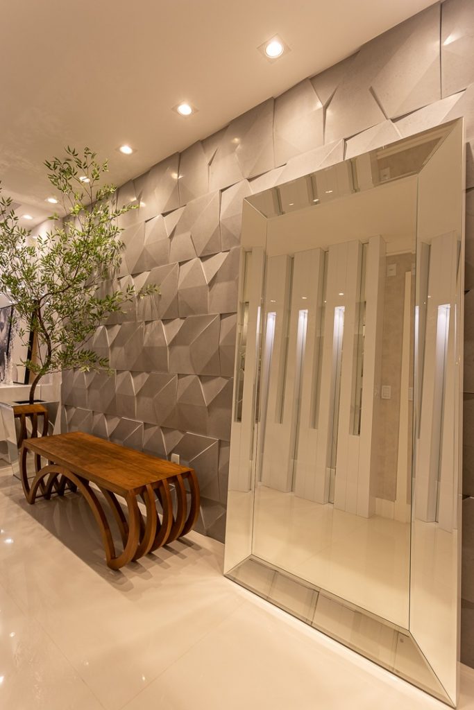 5 ideias de títulos:
1. Espelhos Orgânicos: A Nova Tendência que Vai Transformar sua Decoração em 2026
2. Iluminação Perfeita: Como Espelhos com LED Estão Redefinindo Ambientes
3. Do Clássico ao Moderno: Guia Completo de Formatos e Acabamentos de Espelhos
4. Espelhos para Sala de Jantar: Dicas Essenciais para Escolher o Modelo Ideal
5. Banheiro dos Sonhos: Escolhendo o Espelho Perfeito para seu Espaço