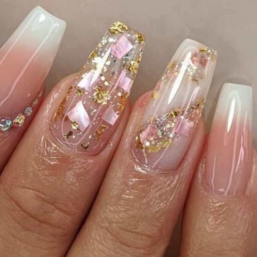 Inspirações de Nail Art com Ouro e Prata para o Ano Novo