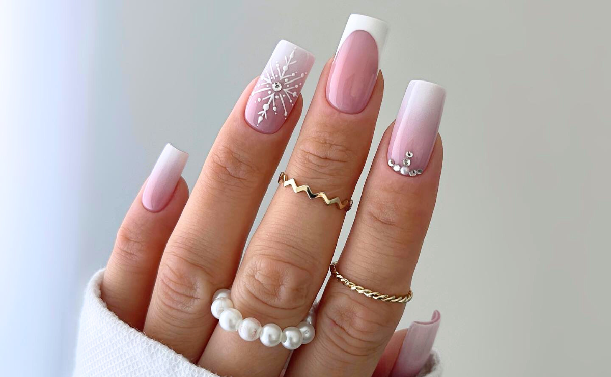 Naked Nails: A Tendência Minimalista Perfeita para a Virada de Ano