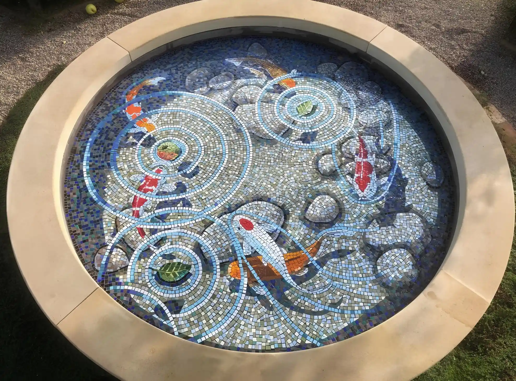 Técnicas de Mosaico: Do Trencadís ao Mosaico Clássico