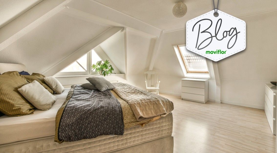 Home Office no Sótão: Maximizando a Produtividade em Espaços Inclinados