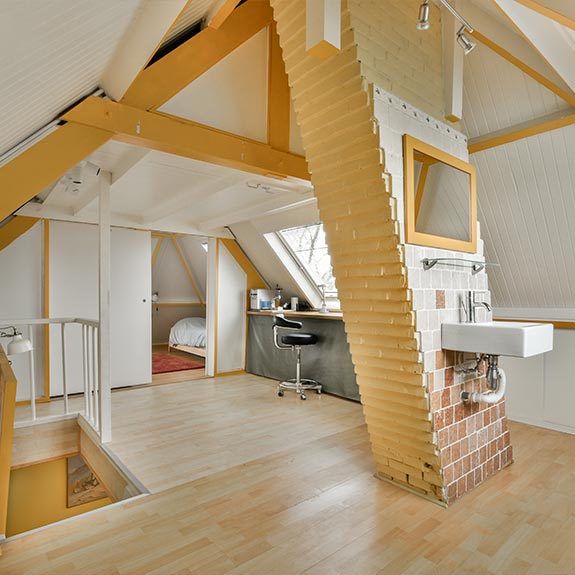 Guia Completo: Como Transformar Seu Sótão em um Quarto Aconchegante