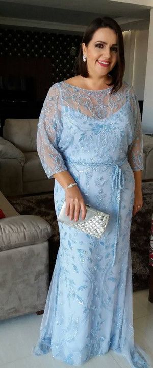 5 ideias de títulos:
1. Vestido Longo: O Guia Definitivo para Estilo e Versatilidade
2. Como Combinar Vestido Longo: Dicas de Moda para Todas as Ocasiões
3. Vestido Longo Boho Chic: Inspire-se com Tendências e Looks
4. Vestido Longo para Baixinhas: Mitos e Verdades para Alongar a Silhueta
5. Onde Comprar Vestido Longo: As Melhores Marcas e Lojas Online