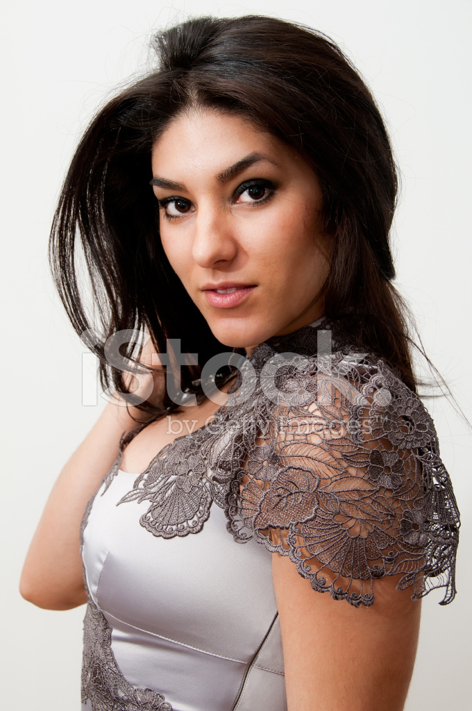 1. Mulheres Romenas: Um Guia Completo sobre Estilo e Beleza
2. Cultura e Comportamento: O Que Esperar das Mulheres Romenas
3. Nomes e Idioma: Explorando a Identidade Linguística das Mulheres Romenas
4. Religião e Tradições: A Influência da Fé na Vida das Mulheres Romenas
5. Independência e Carreira: O Papel da Mulher na Sociedade Romena Moderna