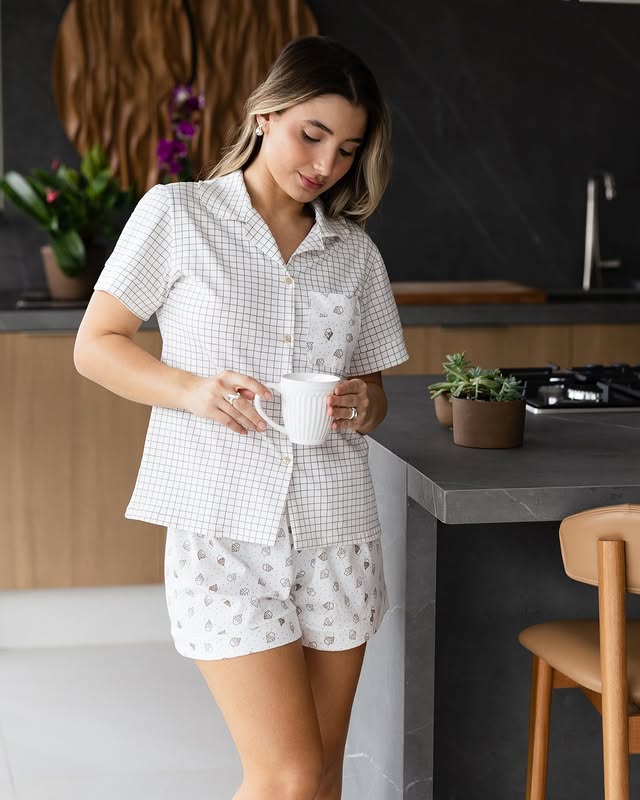 mulheres de pijama