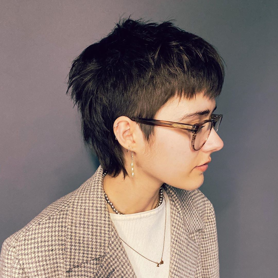 Cabelos Cacheados e Crespos: Como Adotar o Mullet Moderno