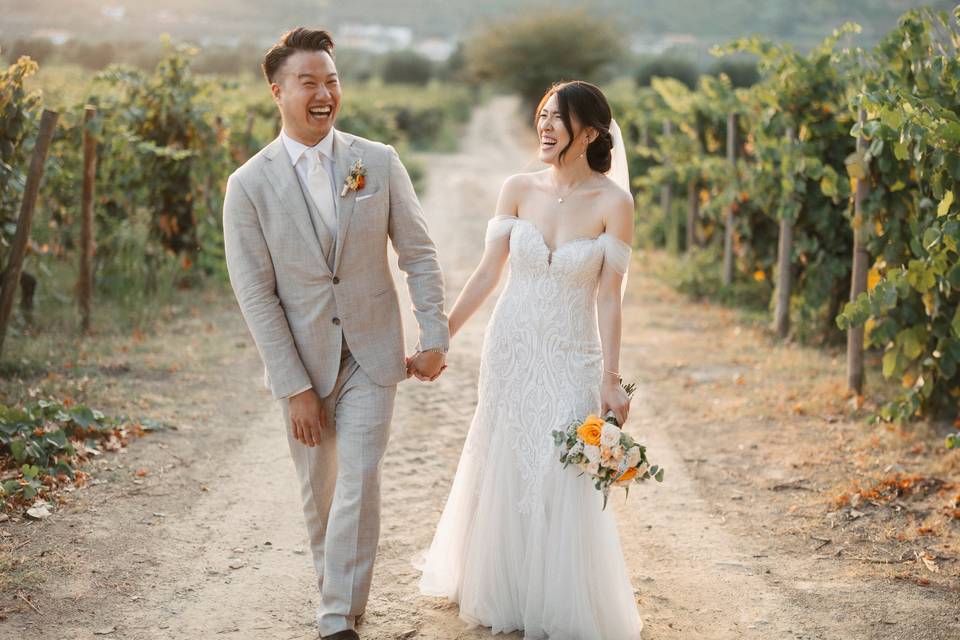 5 ideias de títulos:
1. As 10 Músicas Mais Românticas para o Dia dos Namorados
2. Playlist Perfeita: Músicas para Cada Momento do Seu Relacionamento
3. Declaração Musical: Escolha a Canção Ideal para Surpreender Seu Amor
4. Do Pop ao MPB: As Melhores Músicas Nacionais para Casais
5. Vibe Internacional: Músicas Românticas que Cruzam Fronteiras