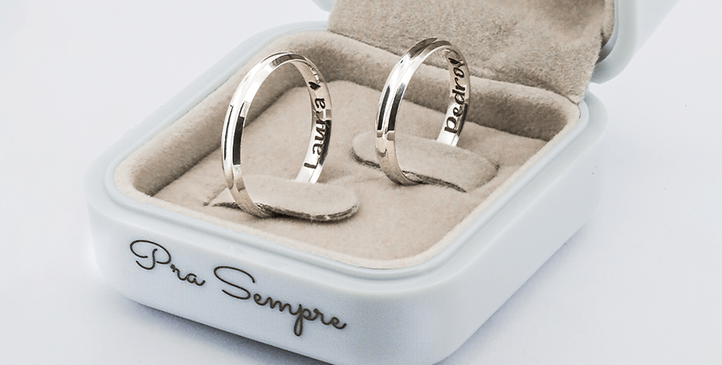 5 ideias de títulos:
1. As 10 Músicas Mais Românticas para o Dia dos Namorados
2. Playlist Perfeita: Músicas para Cada Momento do Seu Relacionamento
3. Declaração Musical: Escolha a Canção Ideal para Surpreender Seu Amor
4. Do Pop ao MPB: As Melhores Músicas Nacionais para Casais
5. Vibe Internacional: Músicas Românticas que Cruzam Fronteiras