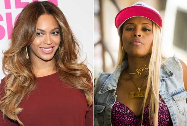 negra com cabelo loiro