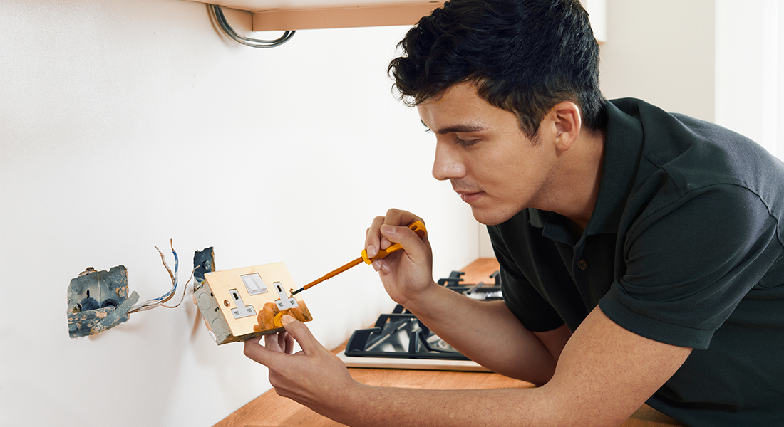 como se tornar um eletricista de manutenção de sucesso