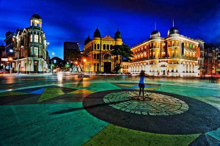 1. Roteiro Cultural Completo em Recife: Museus e Tradições
2. Descubra o Frevo: Paço do Frevo e a Alma de Pernambuco
3. Recife Antigo: Um Mergulho na História e na Arte
4. Francisco Brennand: Cerâmica e Arte em Meio à Natureza
5. Agenda Cultural Recife: Eventos Imperdíveis em Março de 2026