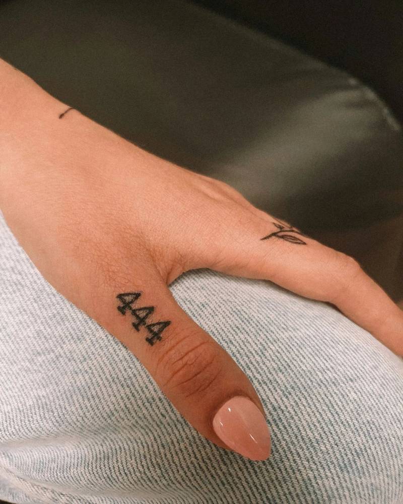 tatuagem 444 significado espiritual