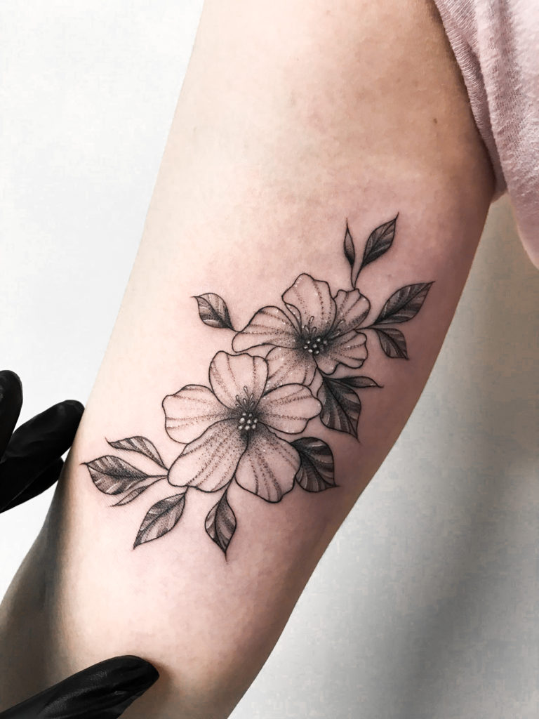 significado tatuagem flor