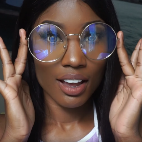 5 ideias de títulos:
1. Rosto Redondo: Guia Completo de Armações que Valorizam seu Estilo
2. Como Escolher Óculos Perfeitos para Rosto Redondo: Dicas Essenciais
3. Tendências de Óculos 2026: Os Modelos Ideais para Rosto Redondo
4. Evite Esses Erros ao Escolher Óculos para Rosto Redondo
5. Armações que Alongam: O Segredo para Rosto Redondo